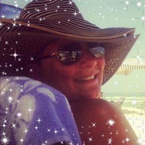 Meet your Posher, Kim